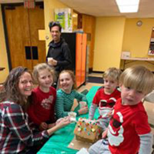 ESPC Gingerbread House Decorating 2019