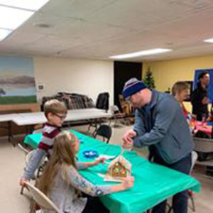 ESPC Gingerbread House Decorating 2019